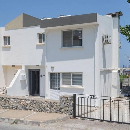 Villa Blue Kyrenia  Ngoại thất bức ảnh