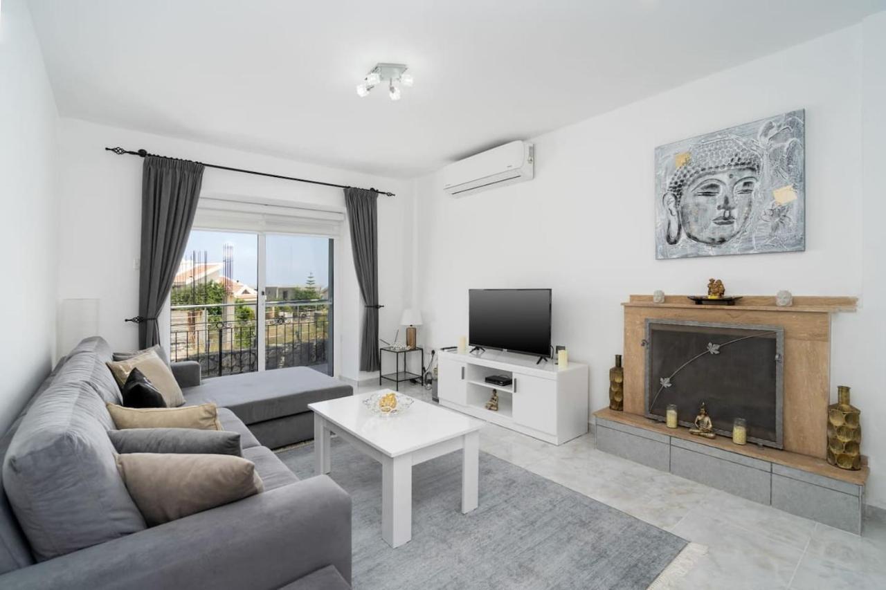 Villa Blue Kyrenia  Ngoại thất bức ảnh
