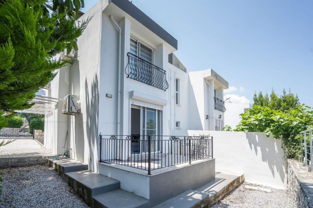 Villa Blue Kyrenia  Ngoại thất bức ảnh